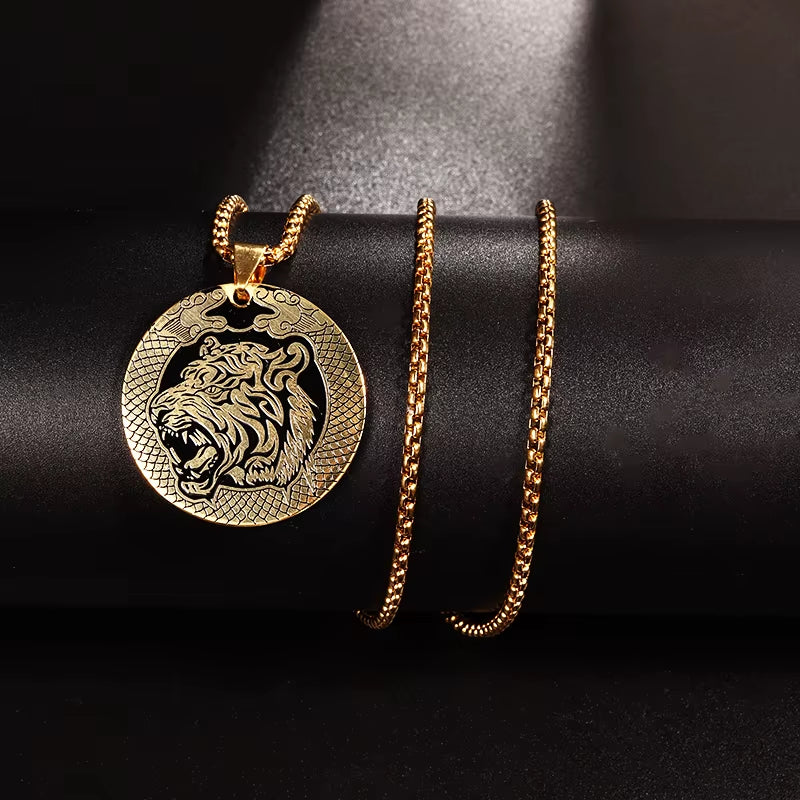 Fashion Domineering Tiger Head Medal Pendant Stainless Steel Animal Necklace Men and Women Hip-Hop Trend Party Jewelry Gift