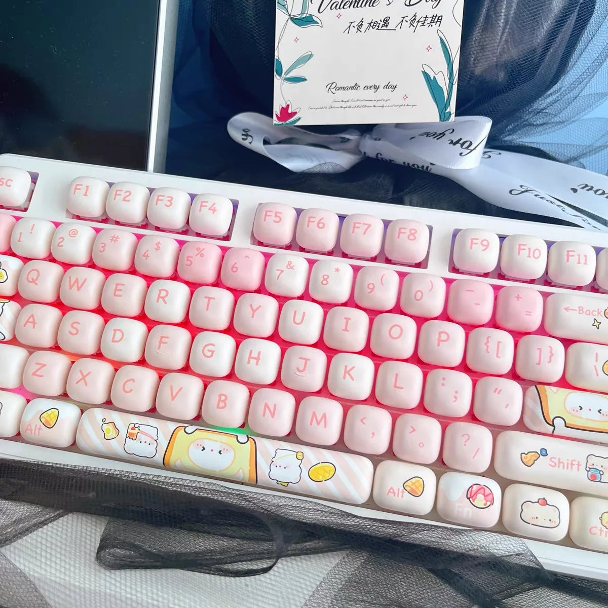140 Keys MOG Keycaps Cute Bear Key Cap PBT Keycap Diy Creative for 61/87/104/108 Mechanical Keyboard Customized Keycaps for Girl