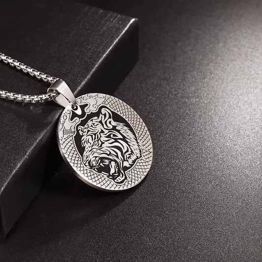 Fashion Domineering Tiger Head Medal Pendant Stainless Steel Animal Necklace Men and Women Hip-Hop Trend Party Jewelry Gift